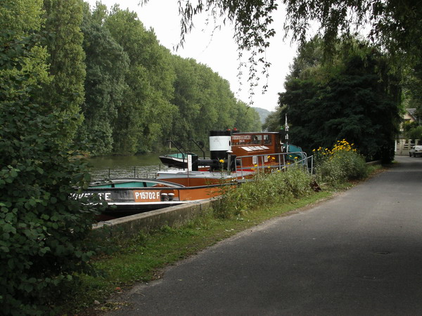 Poses et le chemin de halage 20050914%20017